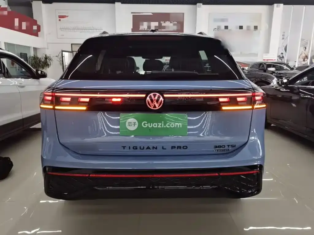 Volkswagen Tiguan L — фото 4