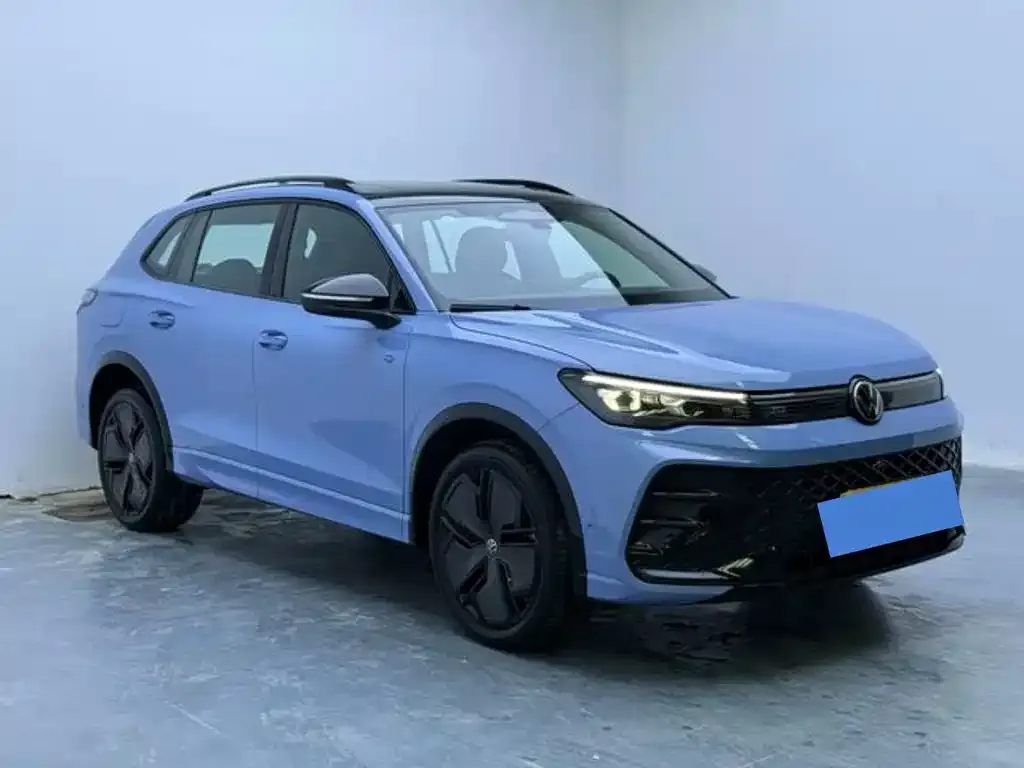 Volkswagen Tiguan L — фото 5