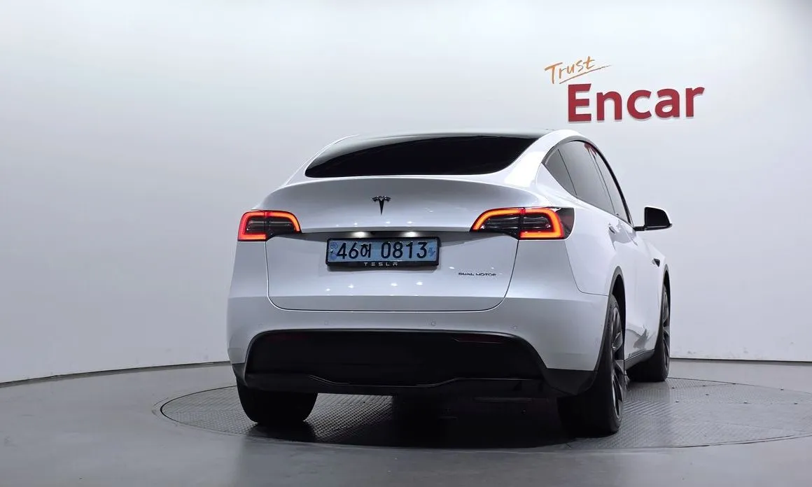 Tesla Model Y — фото 6