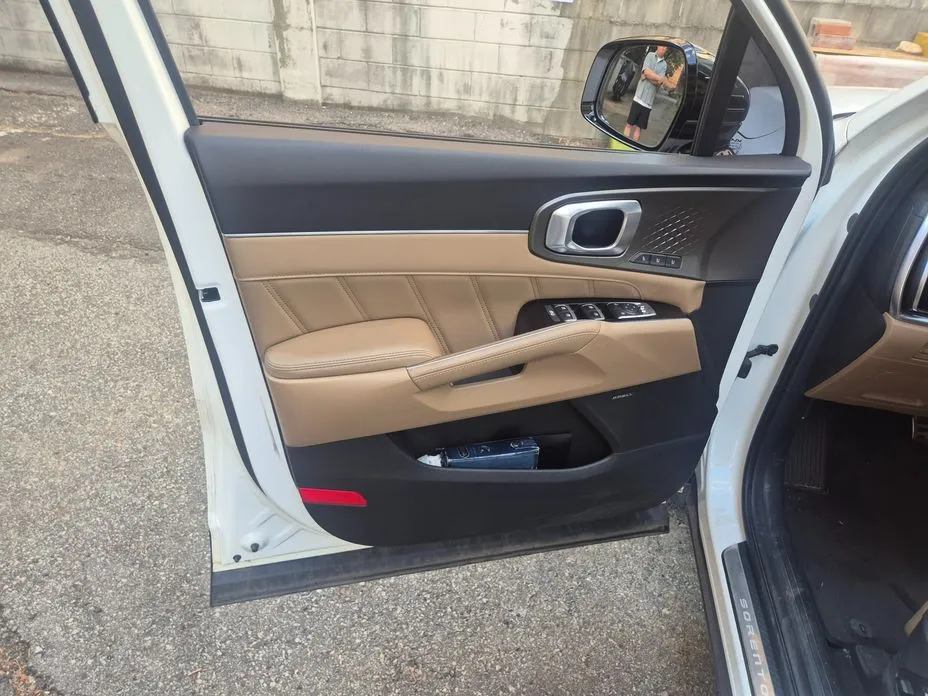 Kia Sorento — фото 8