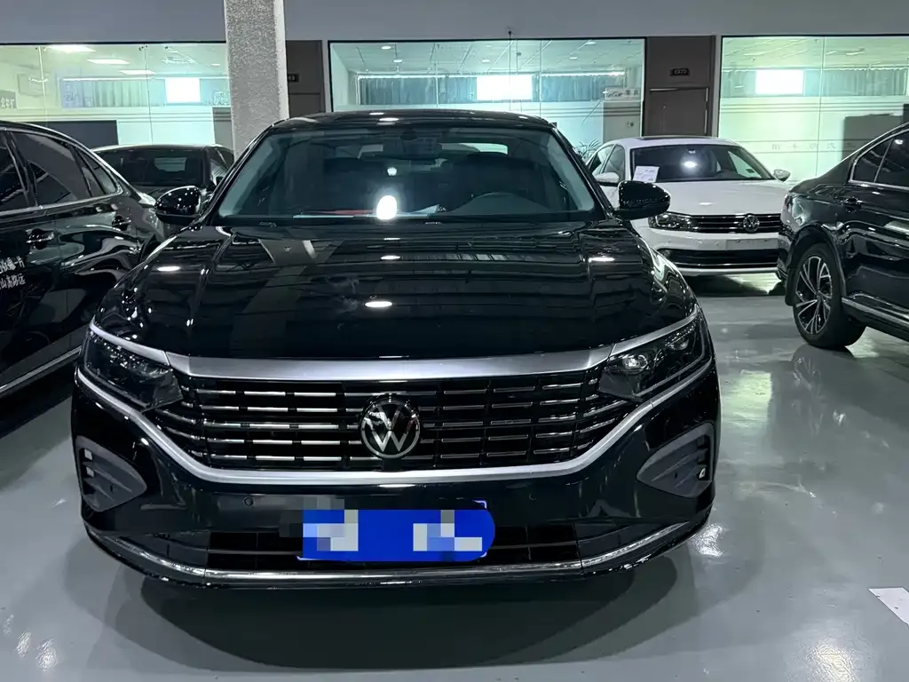 Volkswagen Passat — фото 7