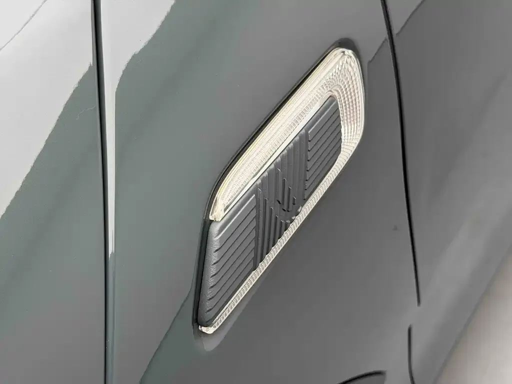 MINI Clubman — фото 3