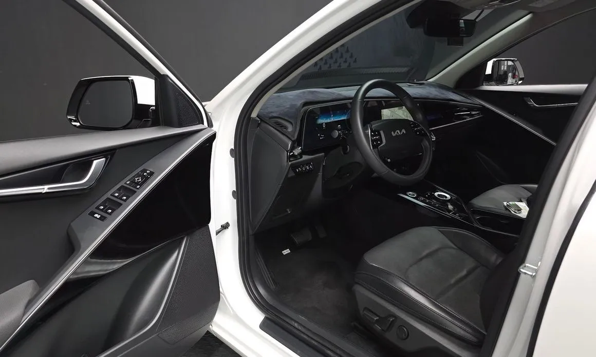 Kia Niro — фото 10