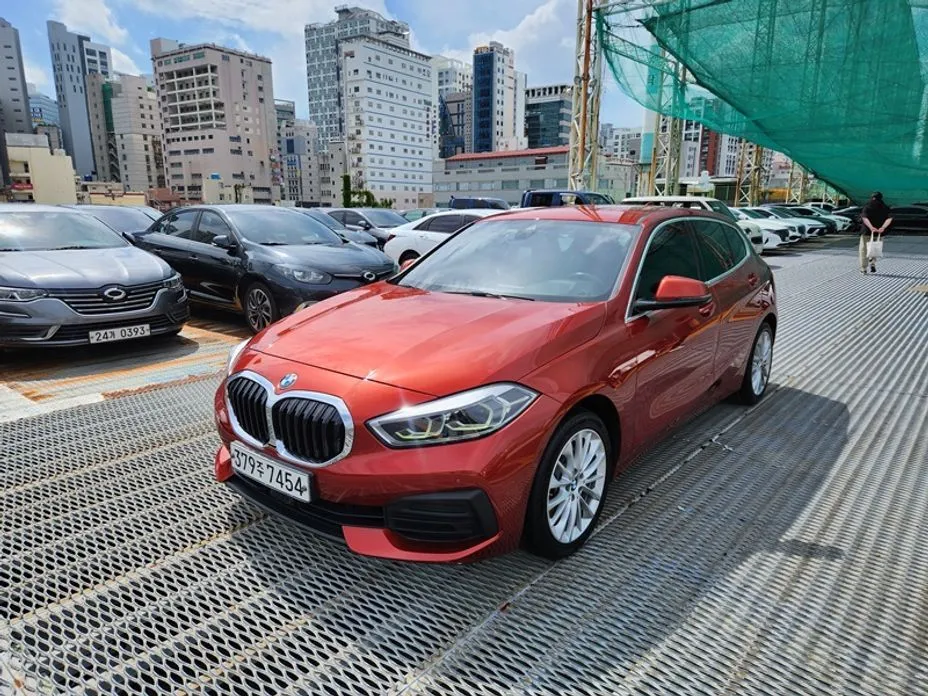 BMW 1-Series — фото 1