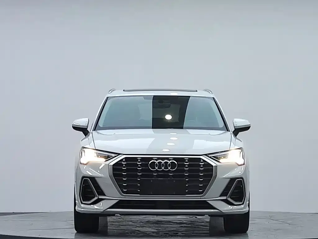 Audi Q3 — фото 2