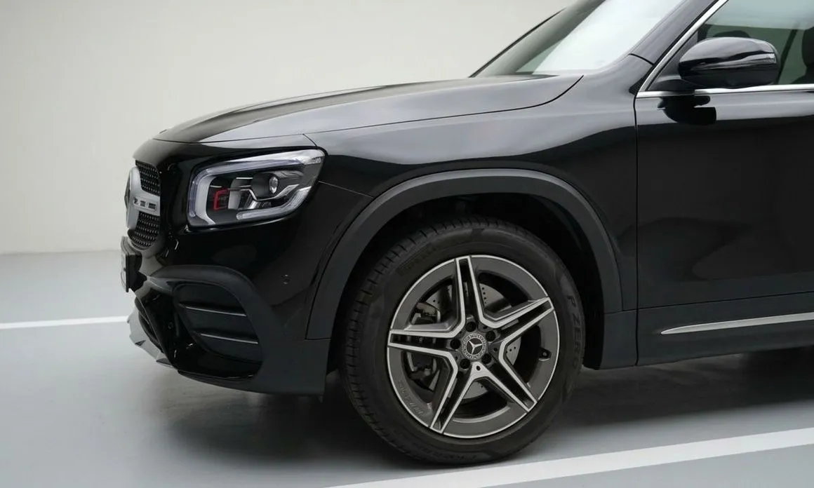 Mercedes-Benz GLB-Class — фото 7