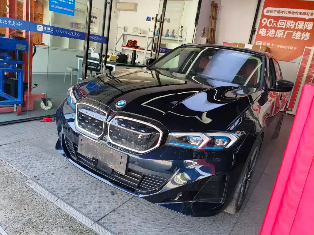 BMW i3 — фото 1