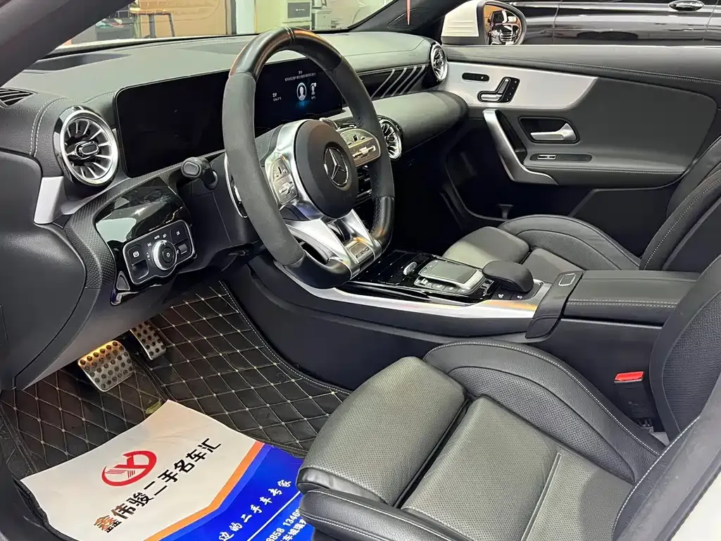 Mercedes-Benz CLA AMG — фото 8