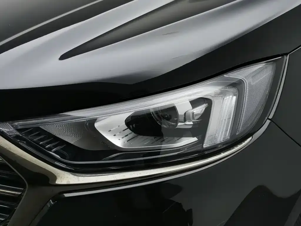 Ford Edge — фото 10