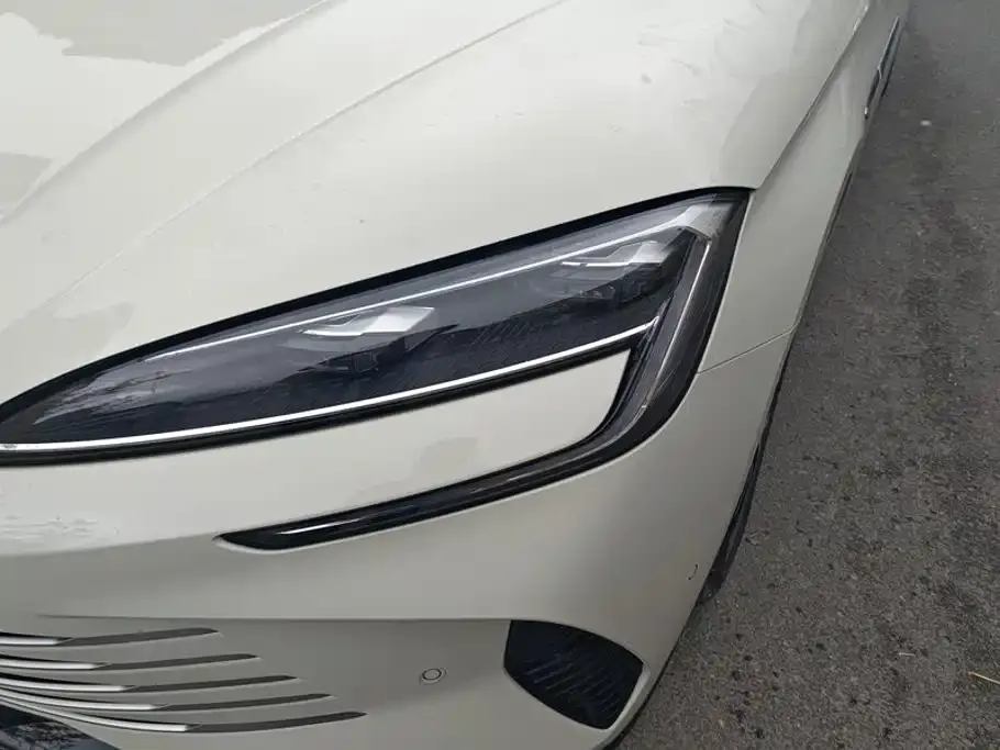 BYD Seal — фото 2