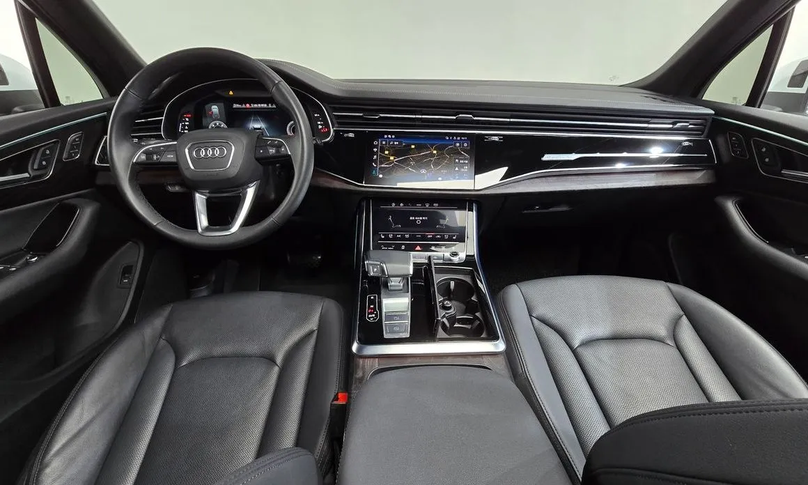 Audi Q7 — фото 5