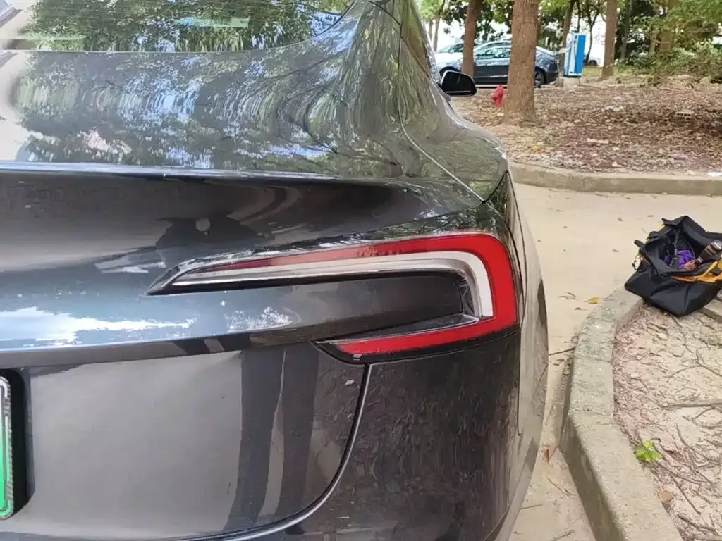 Tesla Model 3 — фото 5