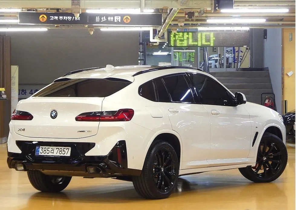 BMW X4 — фото 7