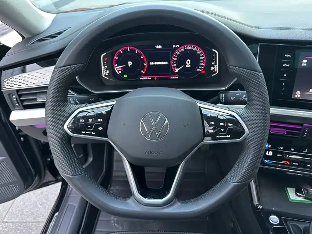 Volkswagen Passat — фото 7