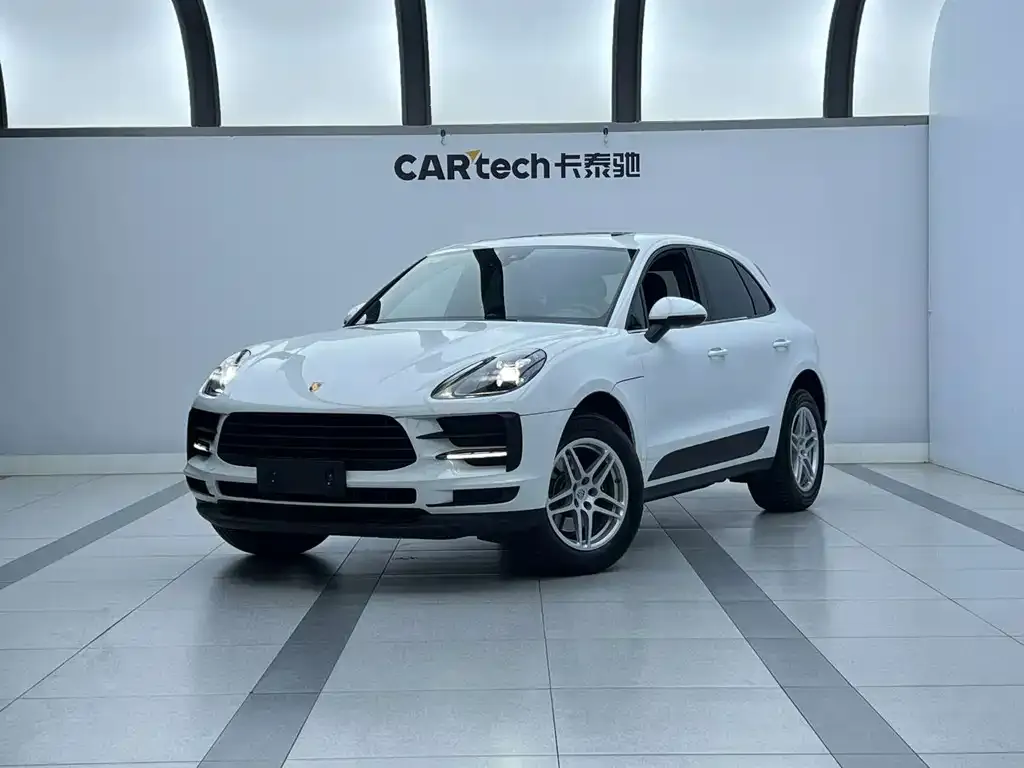 Porsche Macan — фото 1