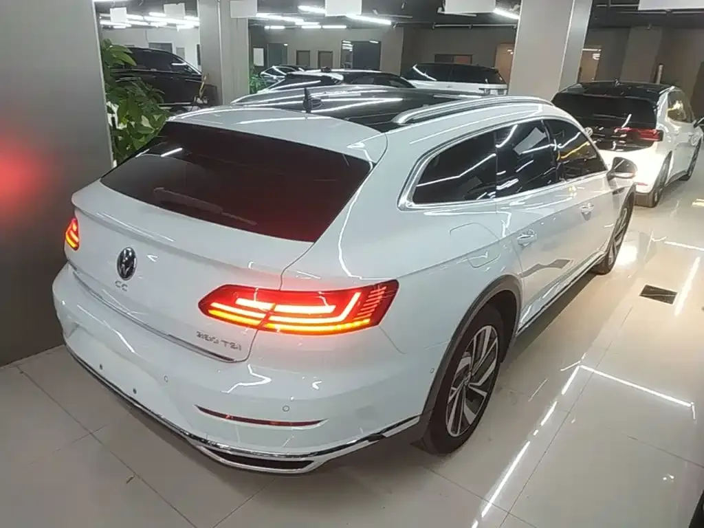 Volkswagen CC — фото 6