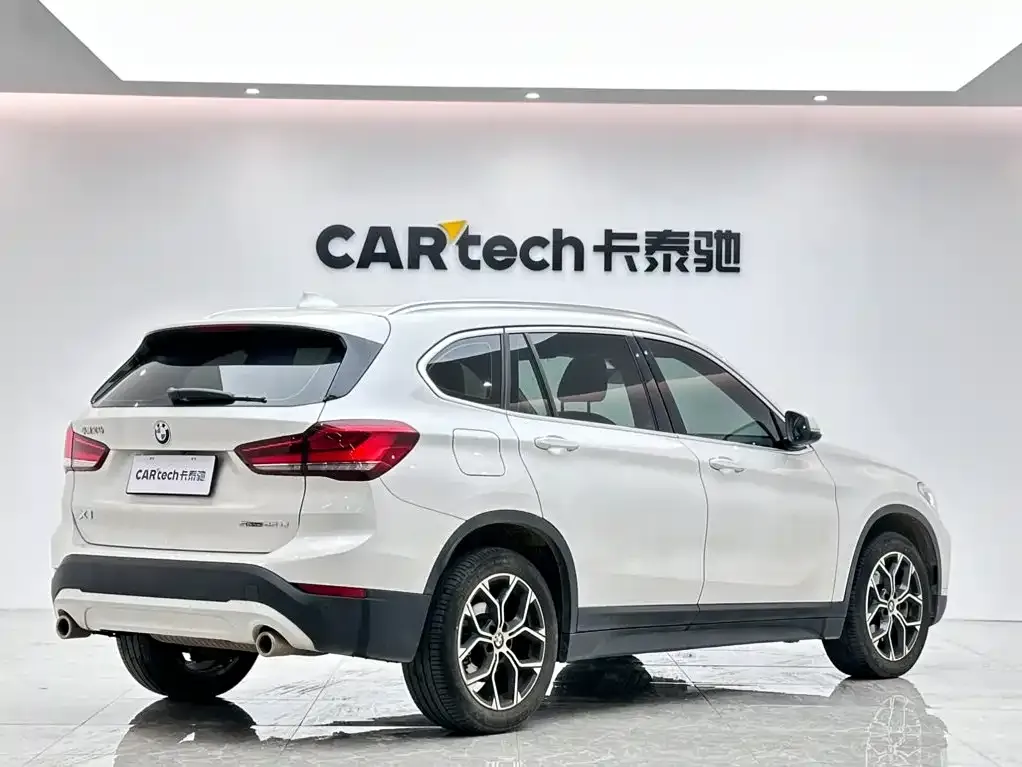 BMW X1 — фото 2