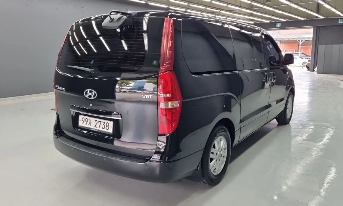 Hyundai Starex — фото 6