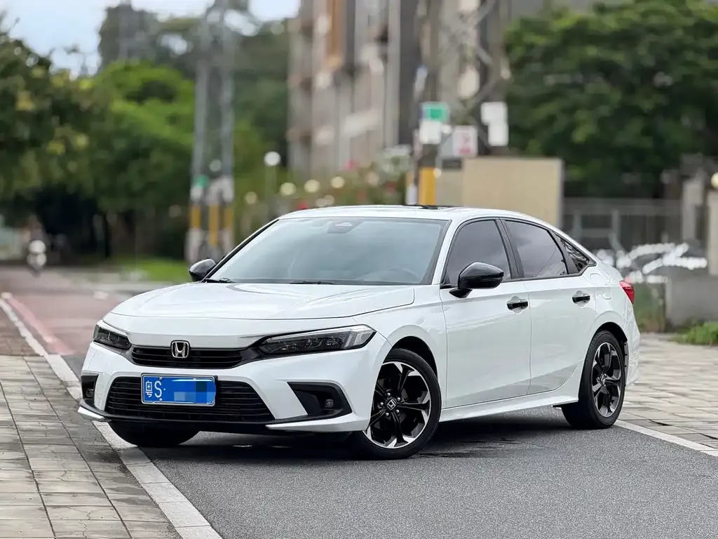 Honda Civic — фото 1