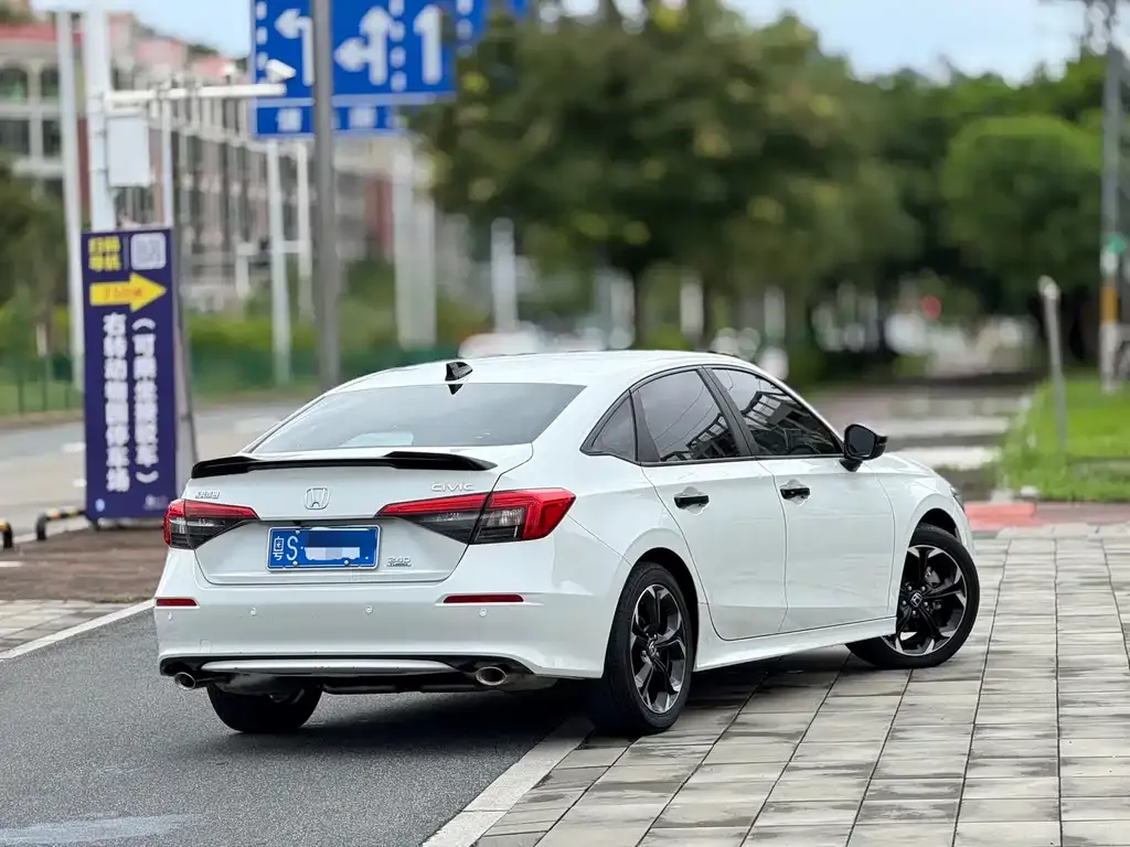 Honda Civic — фото 9