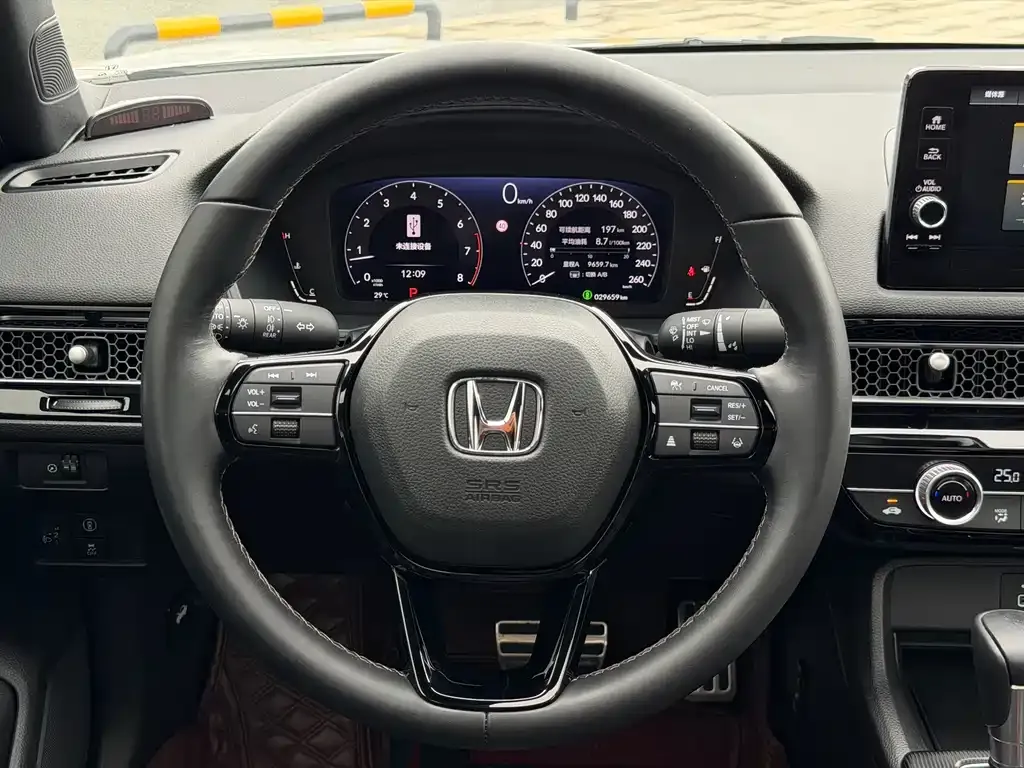 Honda Civic — фото 10