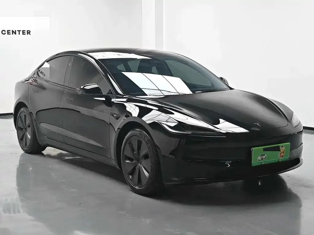 Tesla Model 3 — фото 5