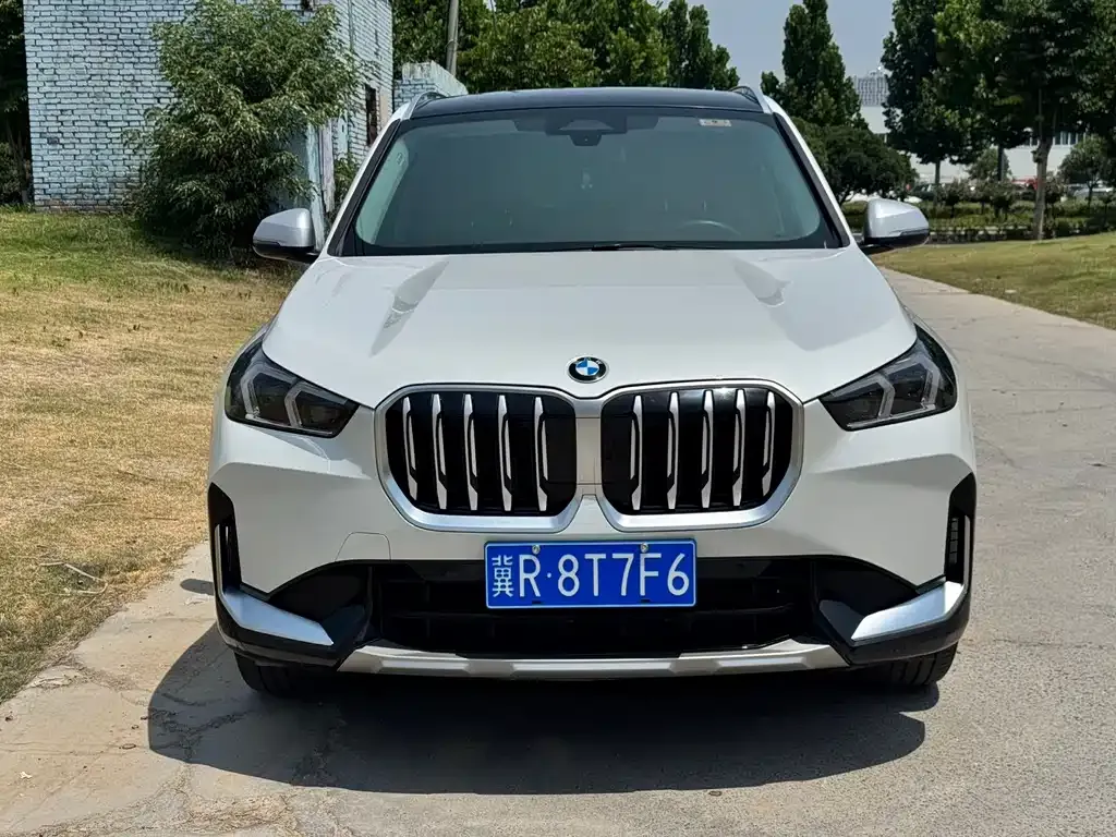 BMW X1 — фото 10
