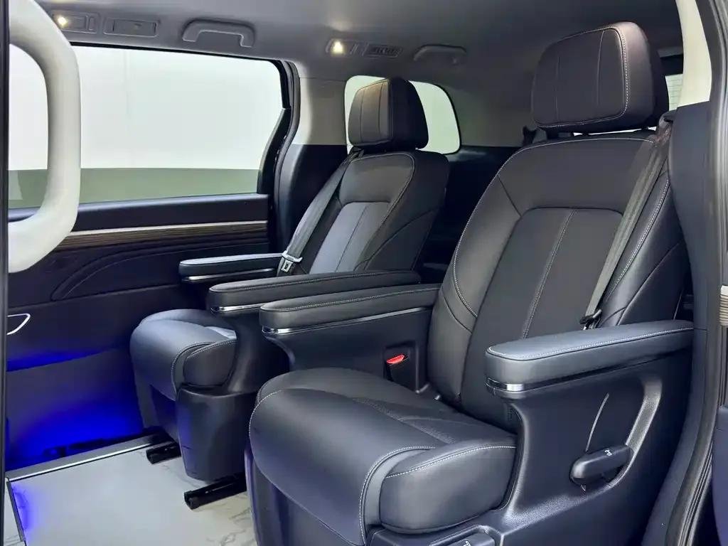 GAC Motor Trumpchi M8 — фото 3