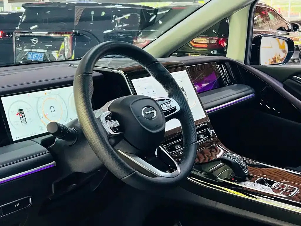 GAC Motor Trumpchi M8 — фото 10