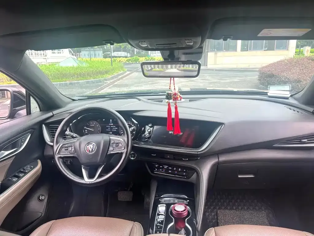 Buick Envision Plus — фото 6