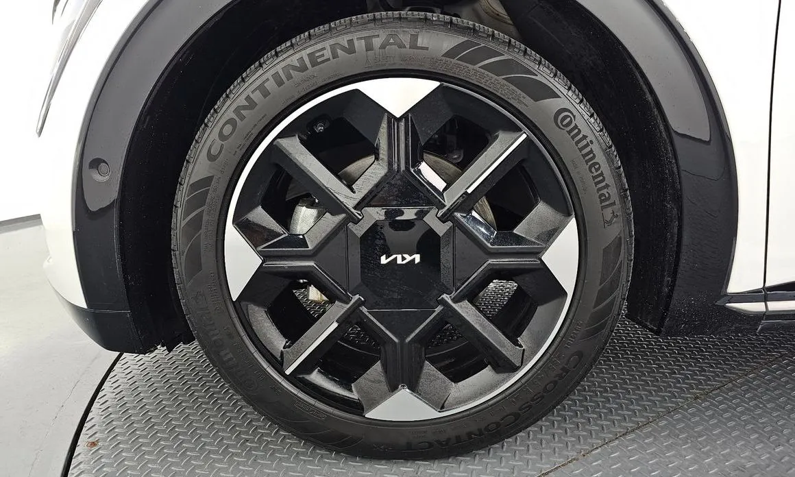 Kia EV6 — фото 9