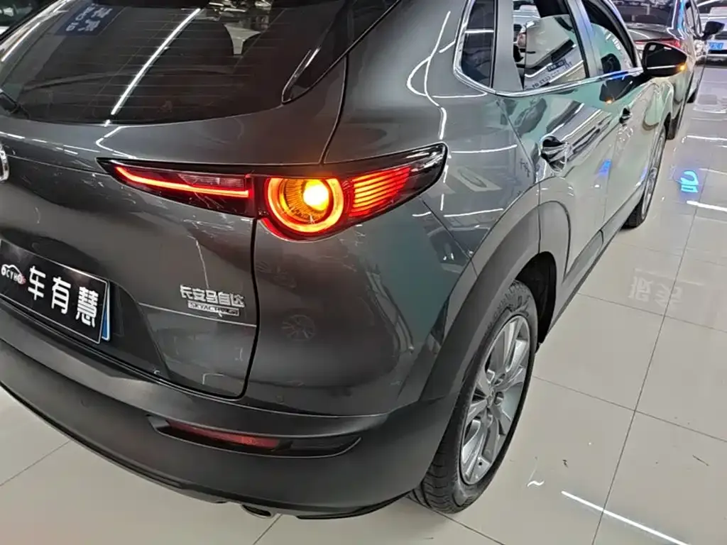 Mazda CX-30 — фото 10