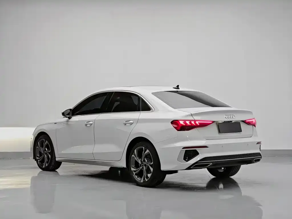 Audi A3 — фото 10