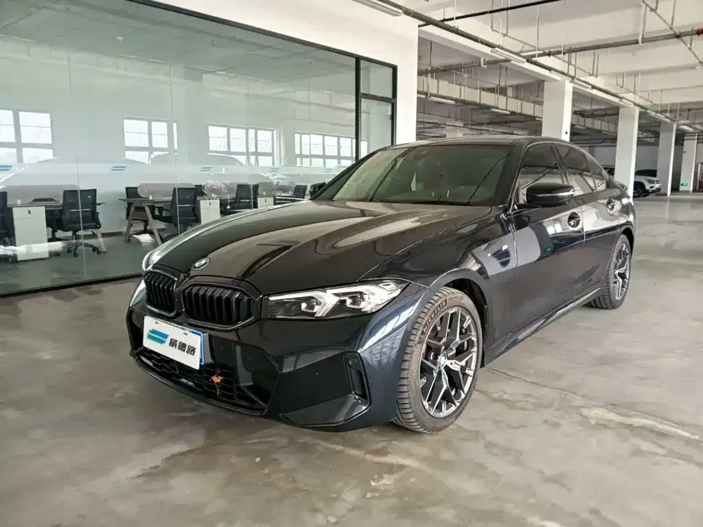 BMW 3 Series — фото 1