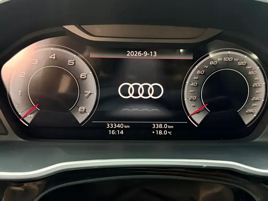 Audi Q3 — фото 3