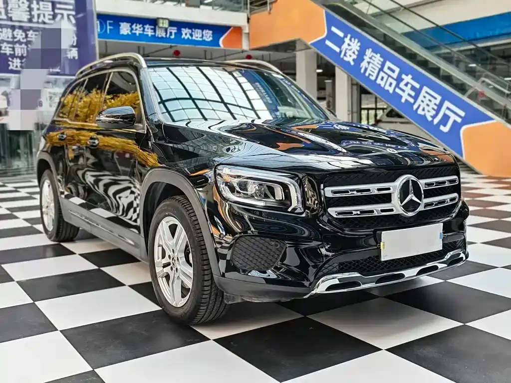 Mercedes-Benz GLB — фото 6