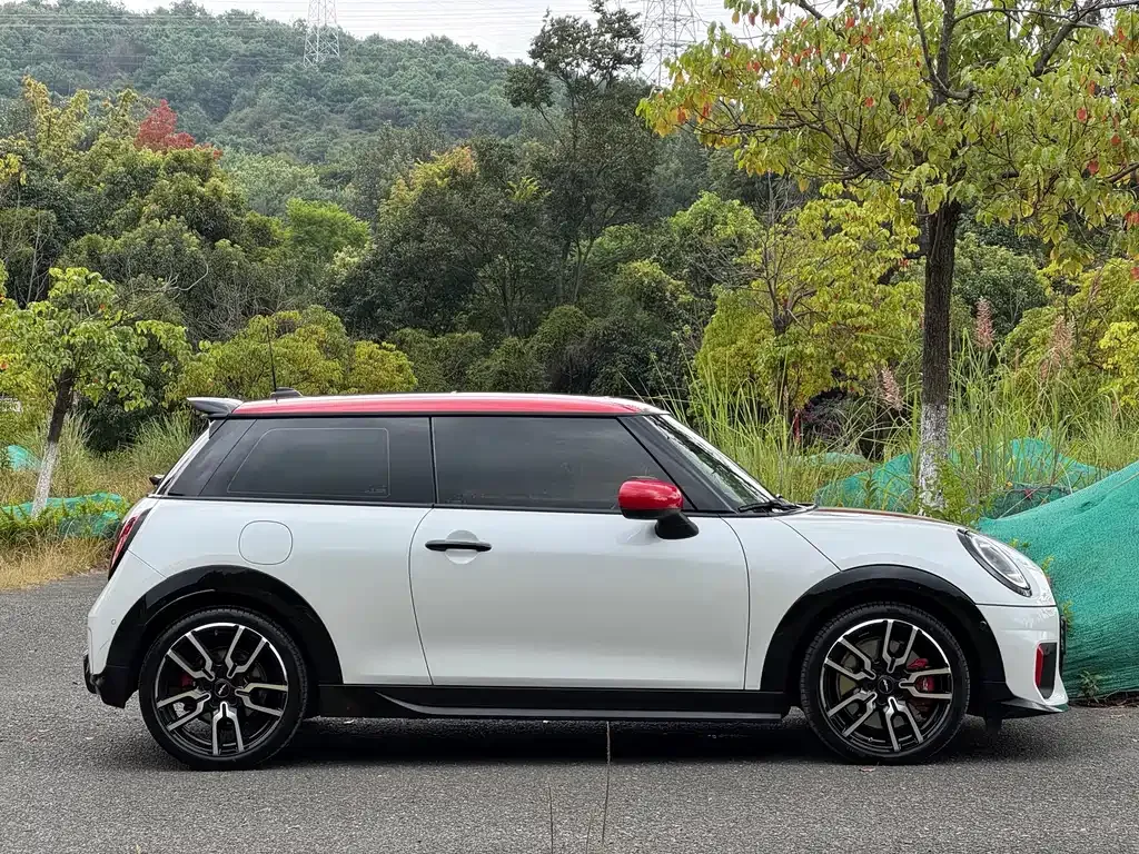 MINI JCW (John Cooper Works) — фото 4