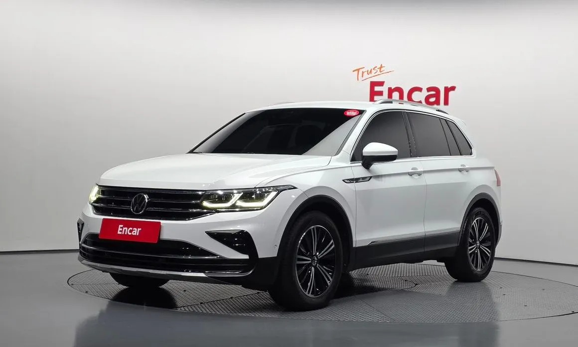 Volkswagen Tiguan — фото 1