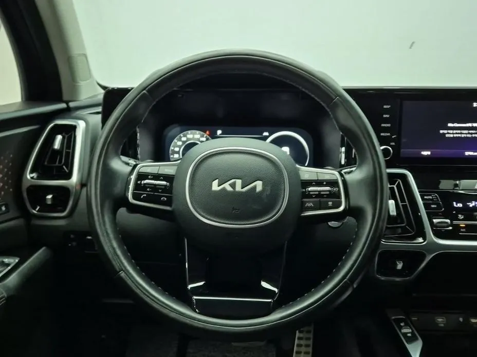 Kia Sorento — фото 10