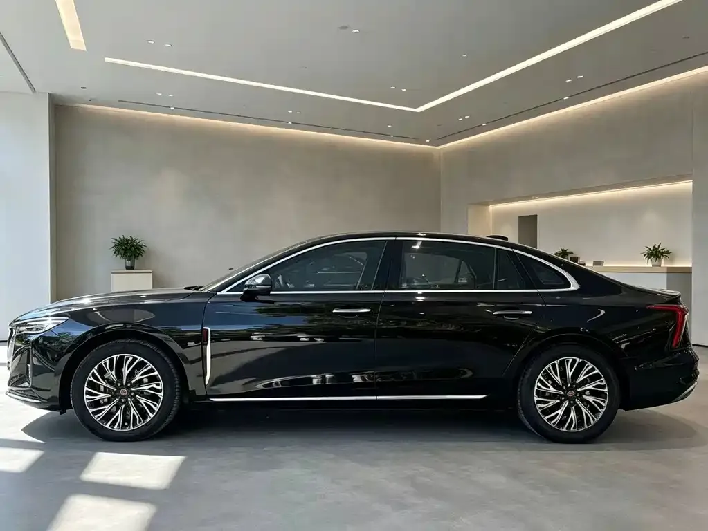Hongqi H5 — фото 3
