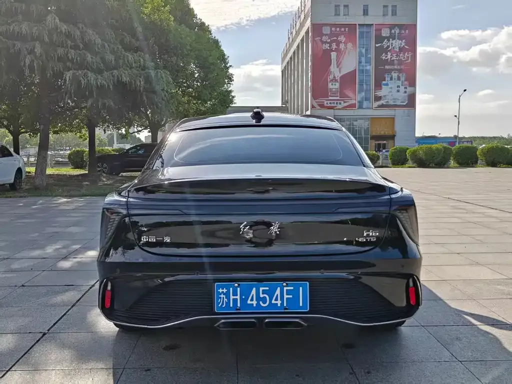 Hongqi H6 — фото 4