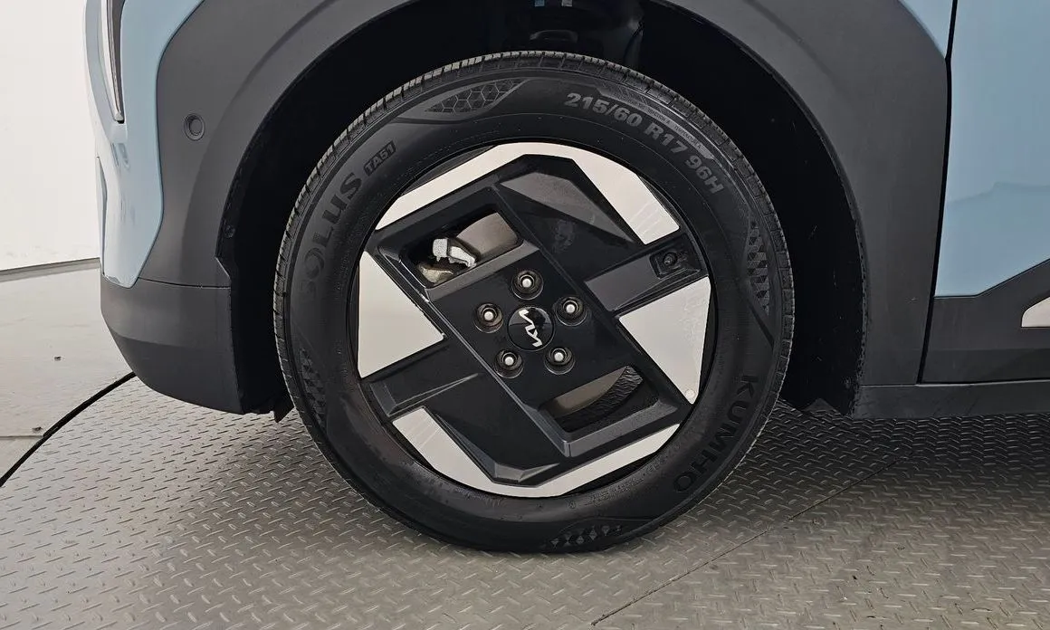 Kia EV3 — фото 8