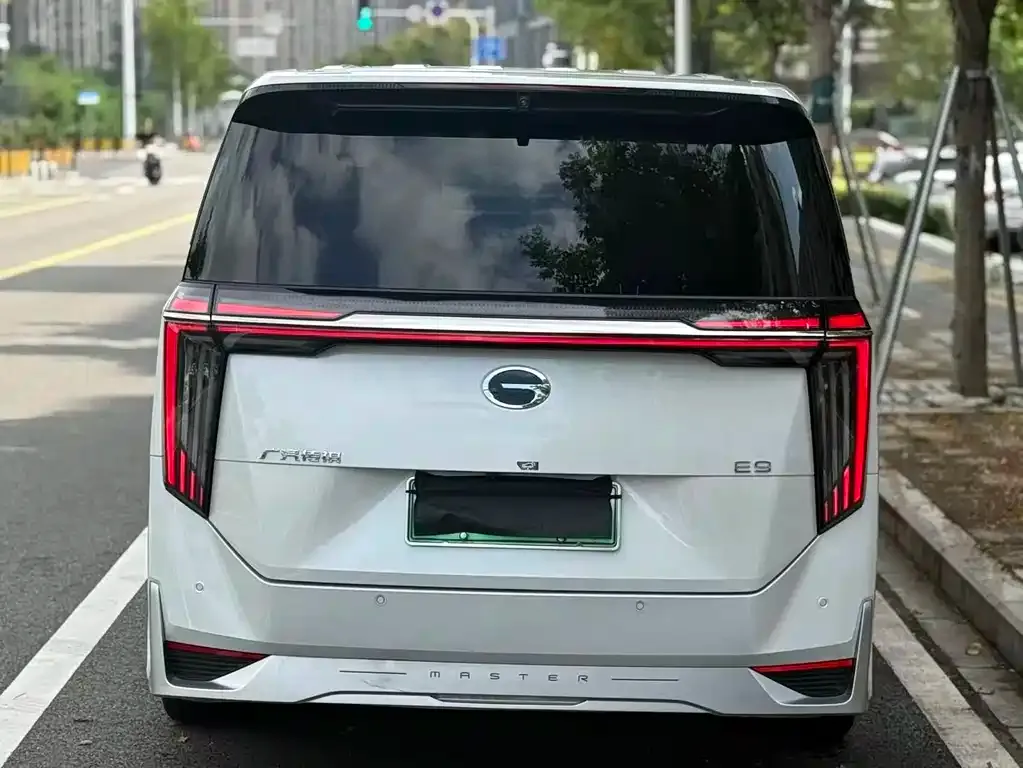 GAC Motor Trumpchi E9 — фото 3