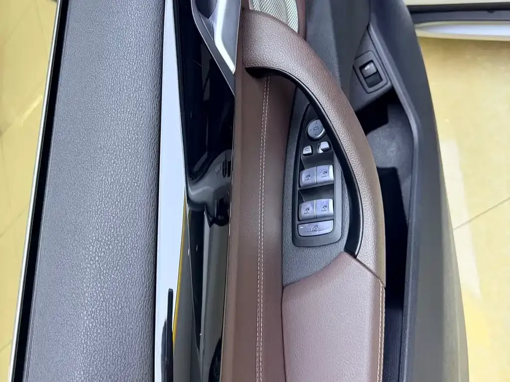 BMW X1 — фото 10