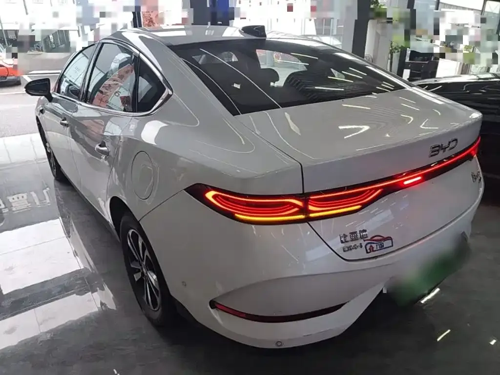 BYD Qin PLUS — фото 5