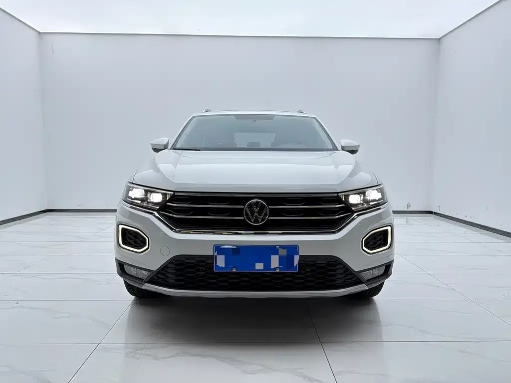 Volkswagen T-Roc — фото 2