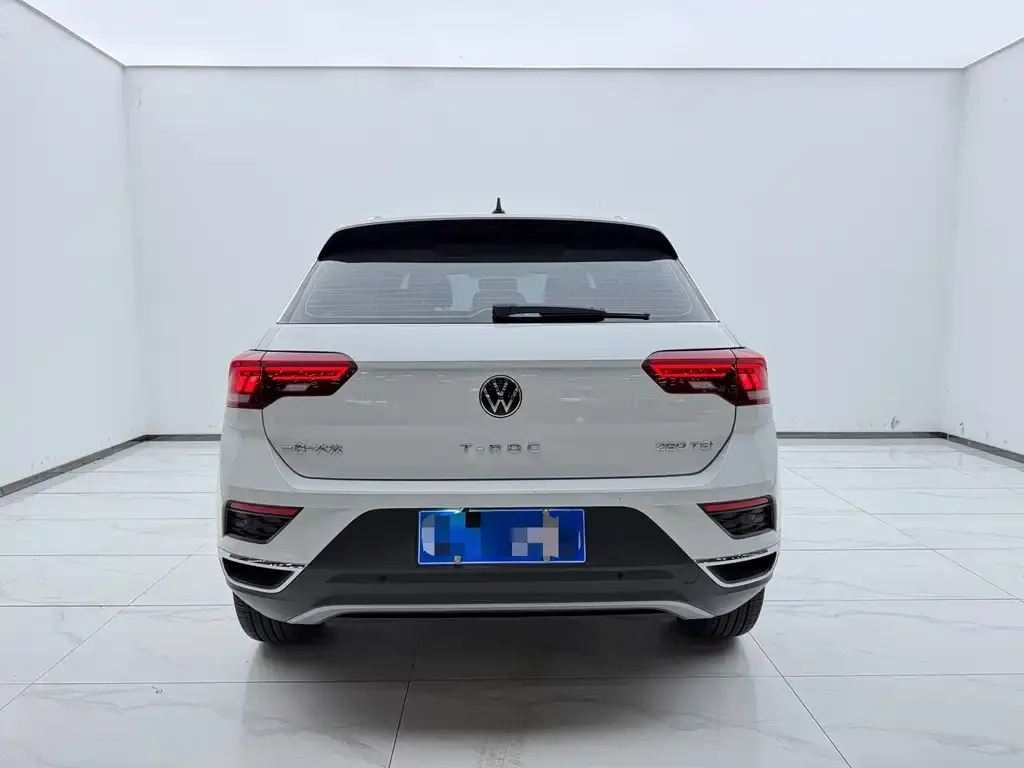 Volkswagen T-Roc — фото 7