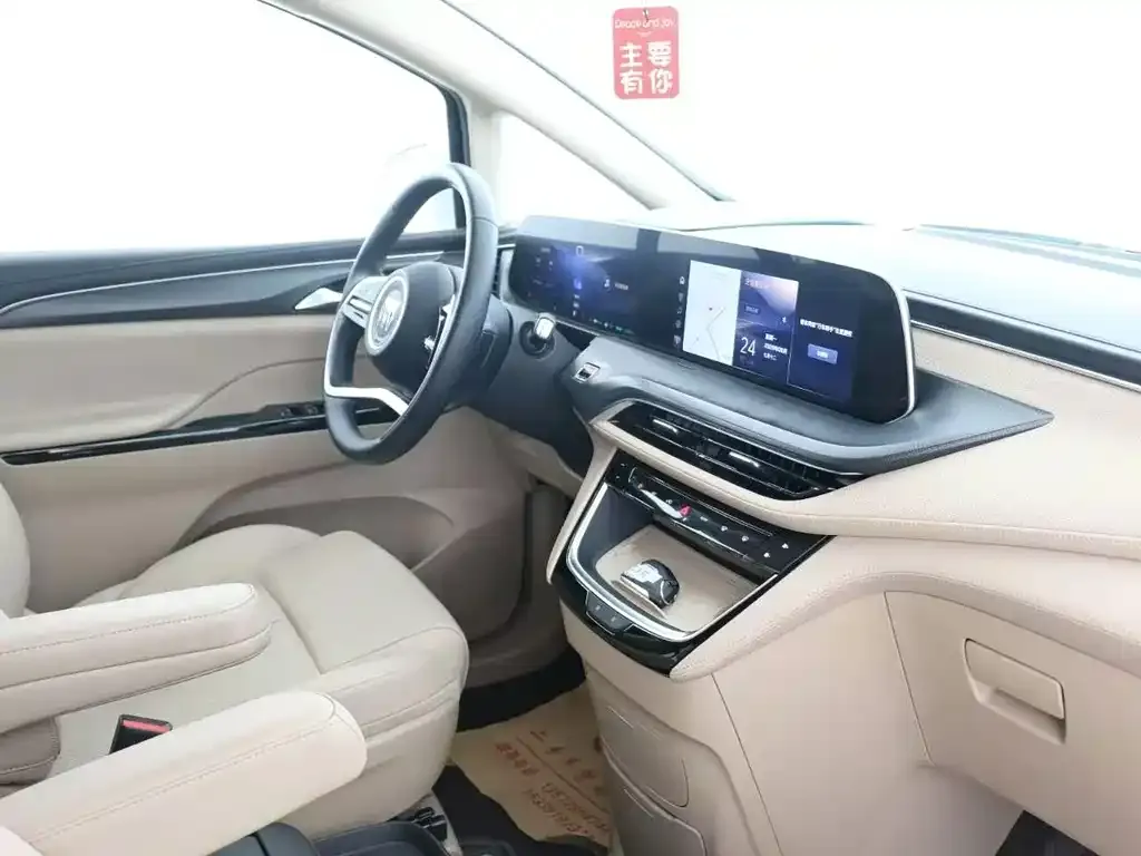 Buick GL8 Hybrid — фото 5