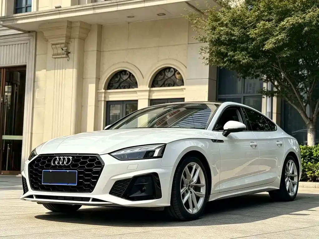 Audi A5 (Import) — фото 1