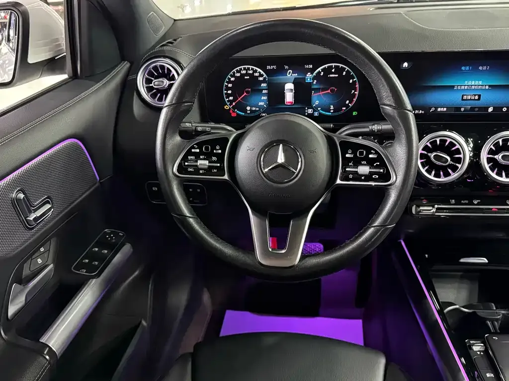 Mercedes-Benz GLA — фото 9
